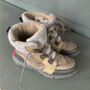 Sorel Explorer II Carnival Boots